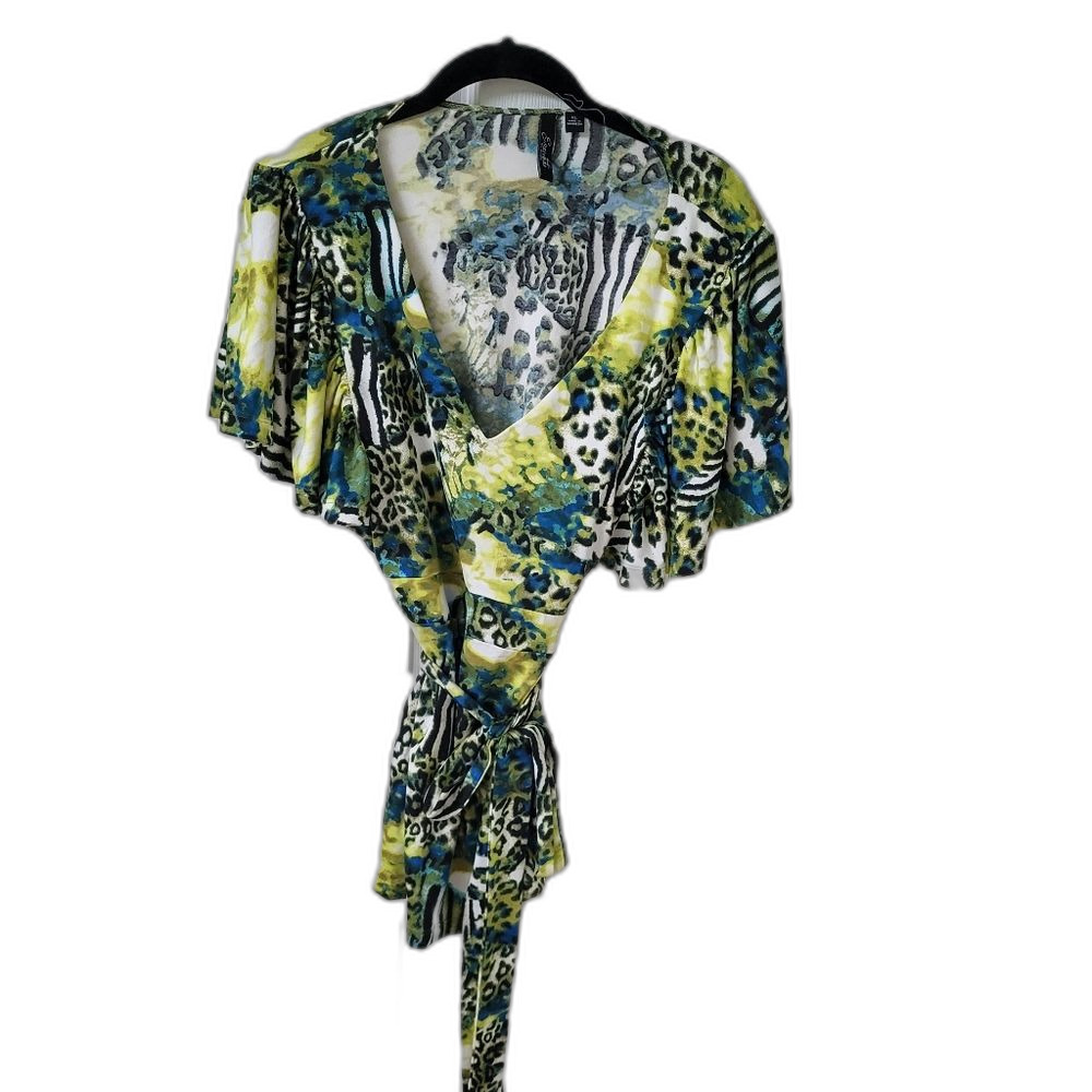 Colorful Animal Inspired Top with Ruffled Sleeves - Size XL